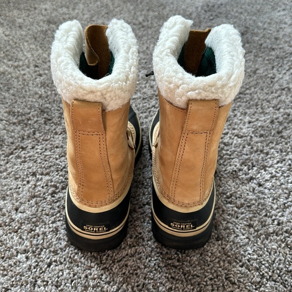 Sorel Women’s Caribou Boot - Picture 4 of 10